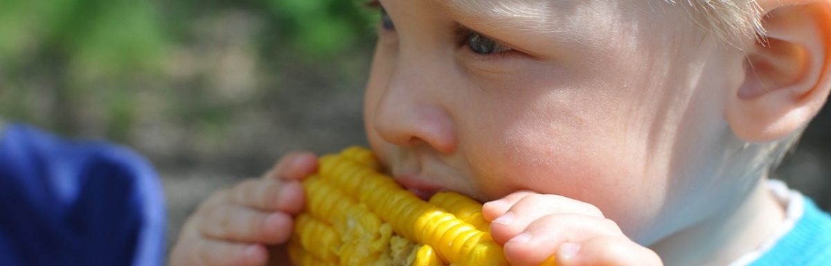 kid eating