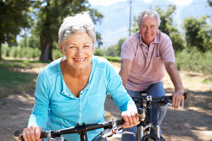 senior-couple-exercising
