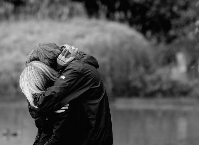 couple-hug-love